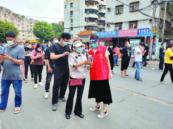     仲愷各級出租屋管理黨組織在疫情防控方面發(fā)揮了重要作用。