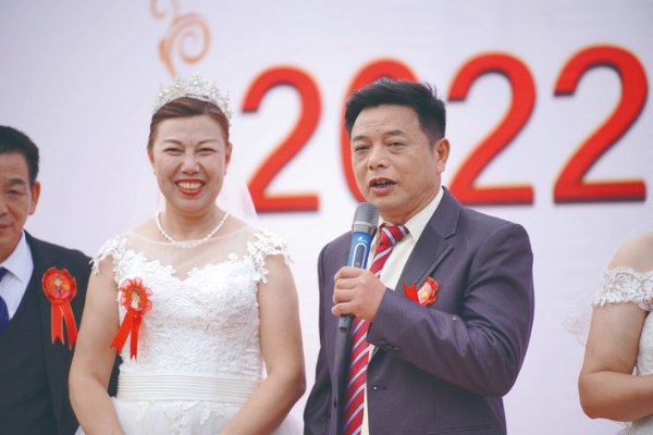     劉勝偉、楊玖連夫妻：我們夫妻很恩愛，沒有紅過臉。希望向天再借500年，讓我們再愛500年。