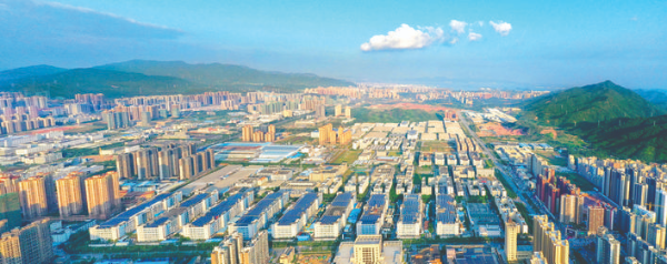     俯瞰惠州比亞迪公司廠區。