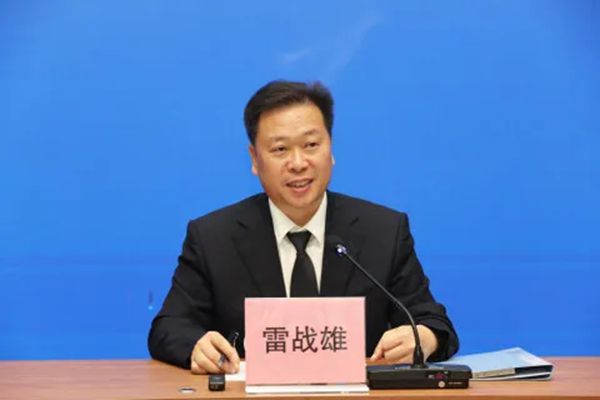 惠州市生態(tài)環(huán)境局舉行“守護綠水青山 護航高質量發(fā)展”新聞發(fā)布會-雷戰(zhàn)雄_副本.jpg